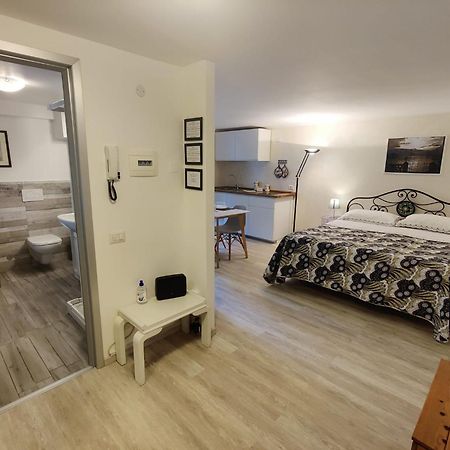 Le Case Di Giulia Abbadia Lariana Chambre photo